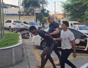 Filho invade clínica, agride a própria mãe e é preso em flagrante no Rio