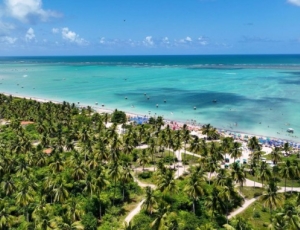 Maceió lidera crescimento de reservas de turistas estrangeiros no Brasil, aponta Civitatis