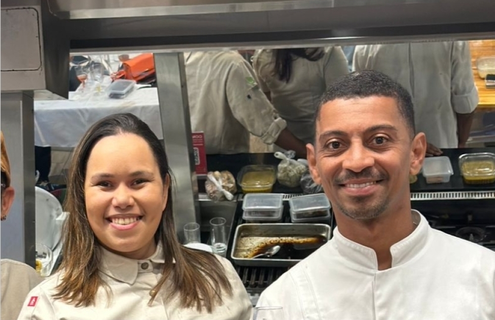 Representatividade na alta gastronomia: dupla de chefs negros é a única entre os finalistas do ICC a disputar vaga para Lyon
