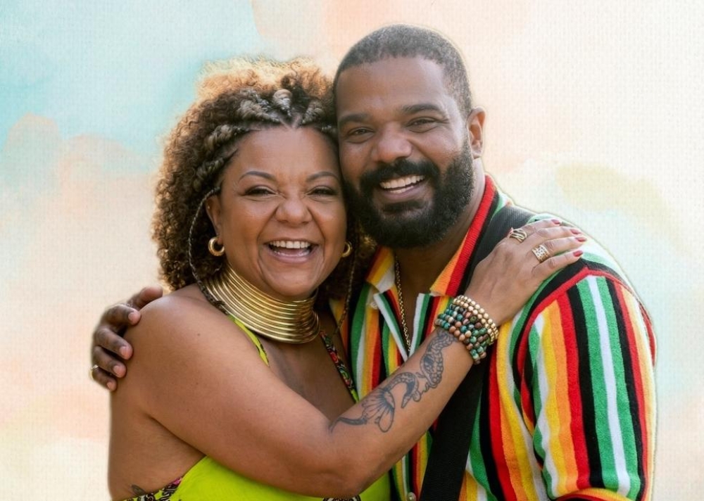 Encontro de gerações: Arlindinho e Babi Cruz emocionam Vila Isabel em show especial de Dia das Mães no Terraço da Vila