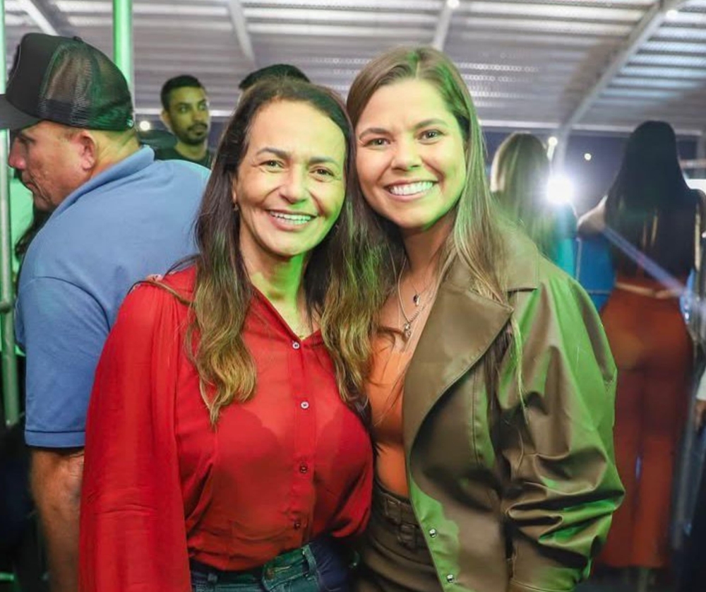 Luciana Polati marca presença no Saquarema Country Fest ao lado da prefeita Lucimar Vidal