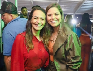 Luciana Polati marca presença no Saquarema Country Fest ao lado da prefeita Lucimar Vidal