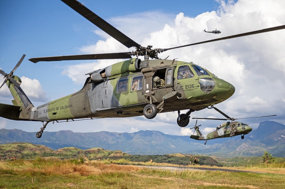 Governador interino do Rio avalia suspender compra de helicóptero Black Hawk de R$ 70 milhões