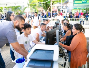 Conecta Trabalho Itaguaí reuniu empresas e candidatos para preenchimento de vagas