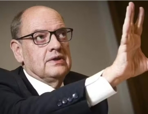 Em retaliação a governador, deputados do RJ ameaçam divulgar lista de supostas amantes de desembargadores que recebem sem trabalhar na Alerj