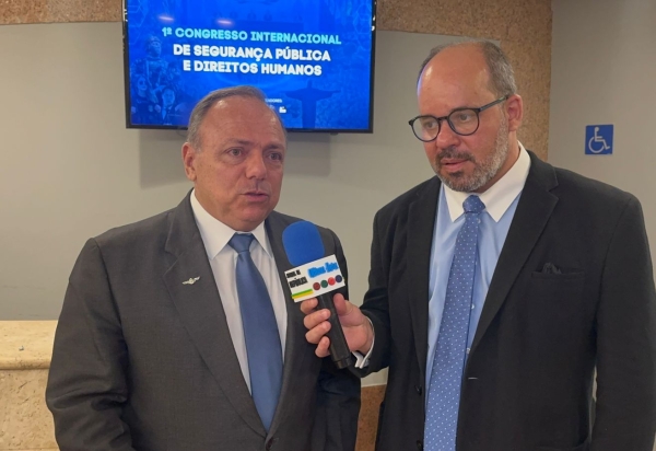 General Pazuello e especialistas discutem reforma legal e investimento público para transformar segurança no Rio de Janeiro