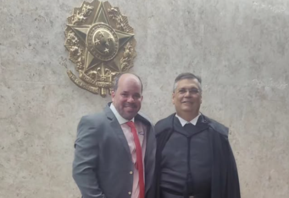 Dino aperta cerco e proíbe saque em dinheiro de emendas parlamentares