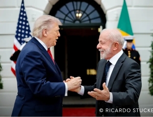 Esquerda vê bolsonarismo isolado após encontro Lula-Trump, e direita minimiza