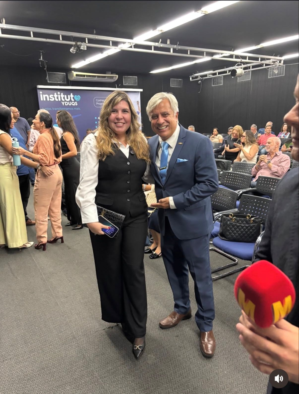Giselle Farinhas recebe prêmio G10 Empresas na Universidade Estácio de Sá