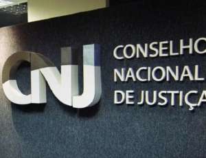 Corregedoria do CNJ anula criação de penduricalhos e ordena auditorias em tribunais estaduais