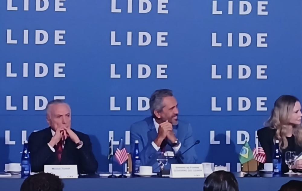 Dez Anos de Impeachment: Temer, Governador Petista e Filha de Cunha dividem a mesma mesa em Nova York, Enquanto Brasil enfrenta mesma Crise Econômica