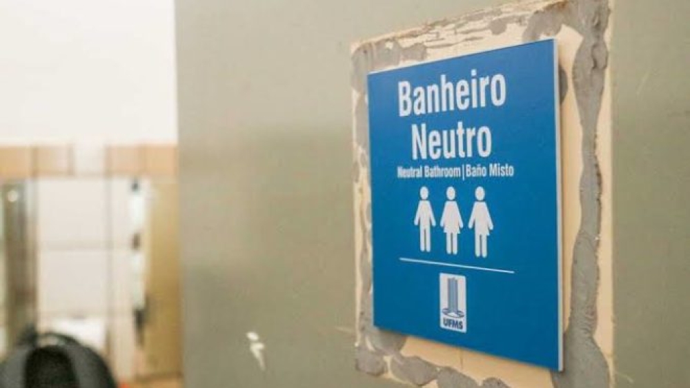 Alerj adia discussão sobre projeto de banheiros neutros para pessoas trans