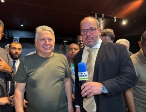 Garotinho lança pré-candidatura ao Governo do Rio prometento 'fechar a torneira da corrupção'  e aponta envolvimento de rivais (Paes, Ruas e Canella) com milícias, comando vermelho e enriquecimento ilícito 