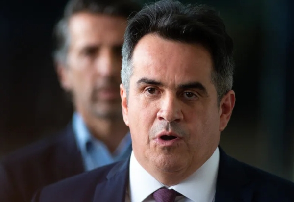 PL ainda quer Ciro Nogueira em palanque de Flávio Bolsonaro, diz Valdemar
