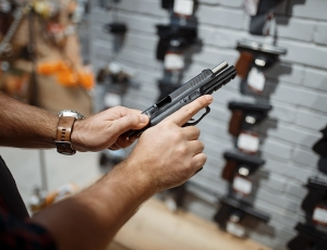 Projeto na Câmara pode facilitar porte de arma no Brasil