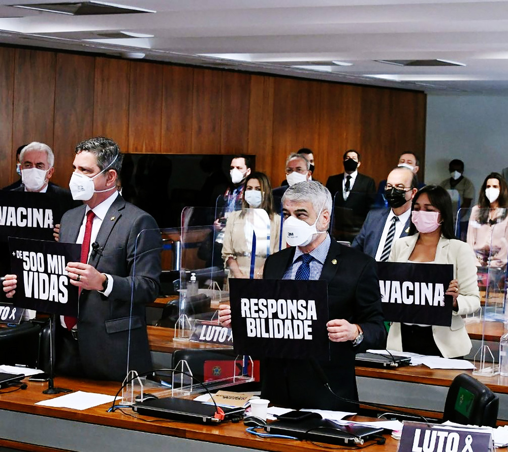 CPI forçou Bolsonaro a comprar vacinas e revelou a corrupção no Ministério da Saúde