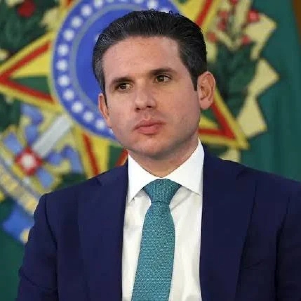 Renan Calheiros: emenda de Hugo Motta foi proposta para beneficiar Henrique Vorcaro