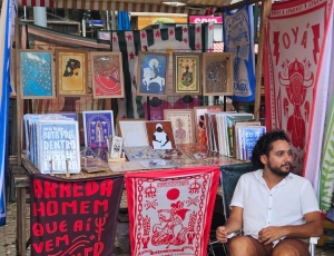 Kaoká transforma ancestralidade e cultura popular em resistência através da arte