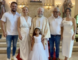 Batizado da filha emociona vice-presidente da GRES Acadêmicos do Grande Rio e reúne família em momento de fé e amor