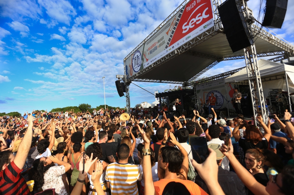 Circuito Sesc Jazz & Blues em Rio das Ostras, no Rio, une jazz & blues internacional durante Corpus Christi