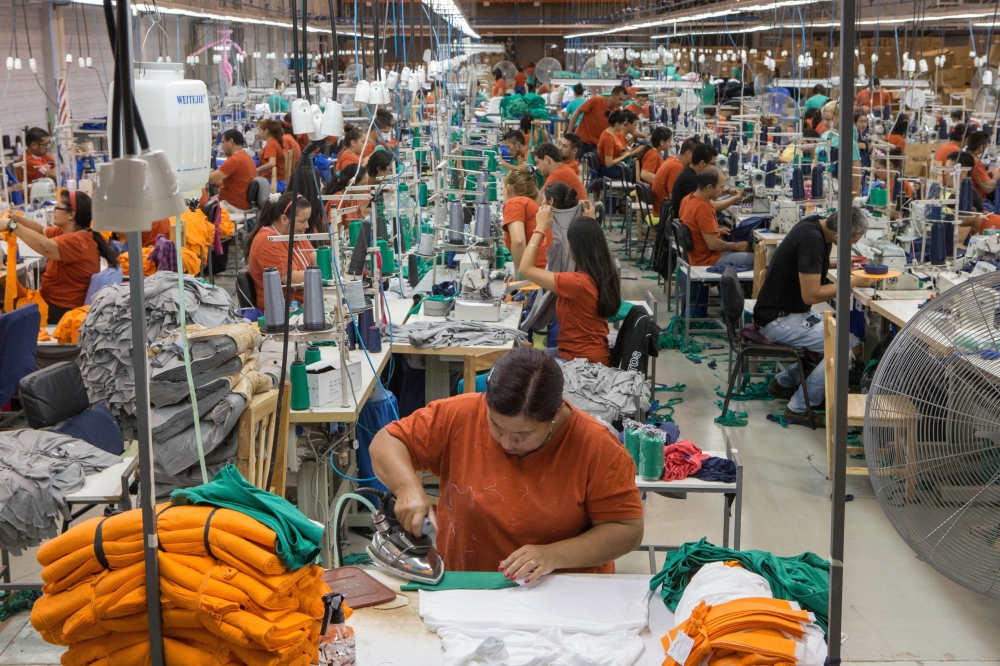 Indústria esportiva migra produção para o Paraguai em busca de menores custos