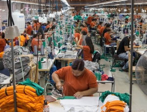 Indústria esportiva migra produção para o Paraguai em busca de menores custos