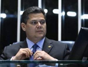 Congresso derruba vetos de Lula e decide liberar verba a municípios antes da eleição