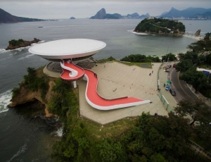 NITERÓI: A CIDADE QUE ACORDOU SEM CAPITAL