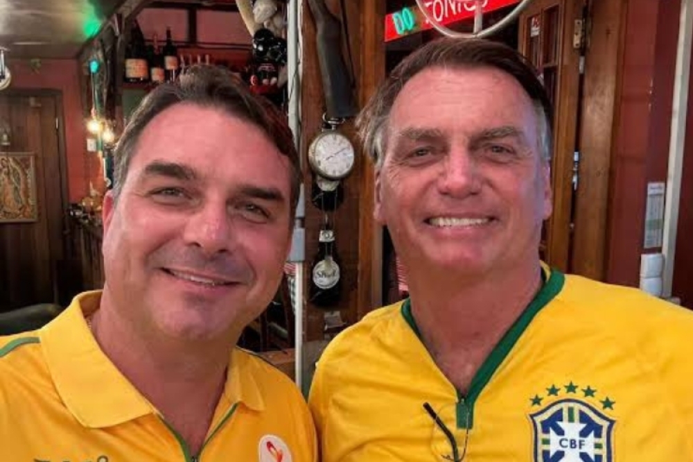 O preço de Flávio 2026: Como os novos escândalos do senador assombram a direita