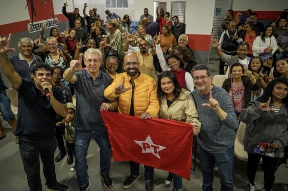 Celso Pansera relembra ações em Mesquita durante encontro com moradores da Chatuba