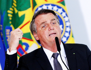 Voto impresso, a verdadeira cloroquina de Bolsonaro