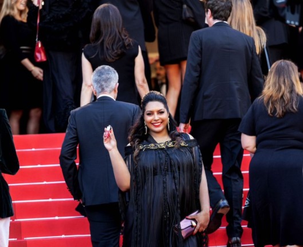 Débora Denecke marca presença no Festival de Cannes e participa de eventos exclusivos ao lado de grandes nomes internacionais