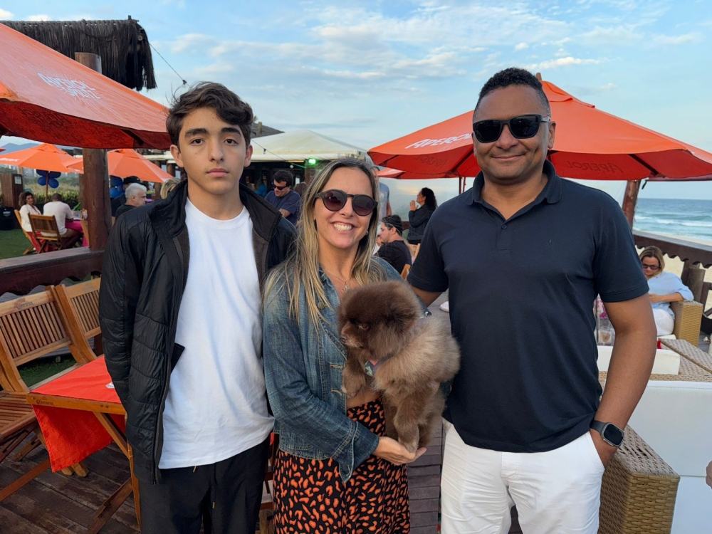 Adeus, Rio: psicóloga Carolina Hoppen se despede da cidade em festa na Barra e parte para novo desafio em São Paulo