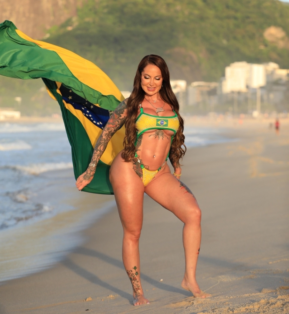 Império da Tijuca agradece Elisa Sanches por seu reinado à frente da Sinfonia Imperial