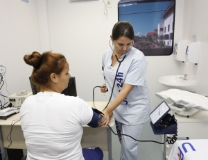 Governo do Rio de Janeiro reduz faltas a consultas e exames na rede estadual de saúde com o uso da tecnologia