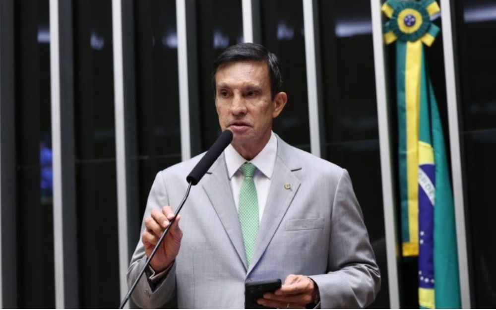 Projeto proíbe fornecimento de alimentos ultraprocessados em transportes de passageiros