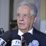 Justiça volta a cobrar certidão de casamento de FHC