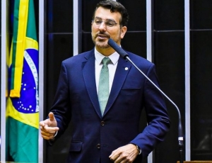 Ataques a Daniel Soranz expõem disputa eleitoral e reforçam sua relevância no cenário político do Rio