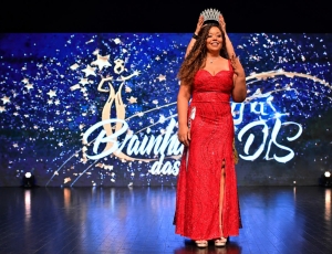  Aos 49 anos, Itajacira Silva quebra padrões e leva o Brasil ao Miss Dreams International