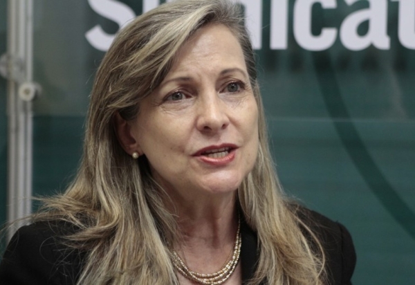 Maria Lúcia Fattorelli alerta para riscos da PEC que amplia poderes do Banco Central