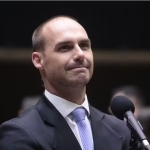 STF condena Eduardo Bolsonaro a 4 anos e 2 meses de prisão por coação em processo sobre trama golpista