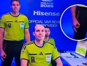 Supremacia branca na Copa? FIFA abre investigação sobre gesto de árbitro