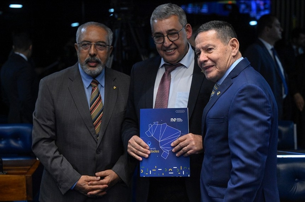 Prefeitos participarão de debate no Senado sobre fim da escala 6x1