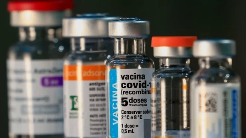 Vacina da Covid reduz risco de infarto e AVC em idosos, aponta estudo