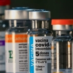 Vacina da Covid reduz risco de infarto e AVC em idosos, aponta estudo