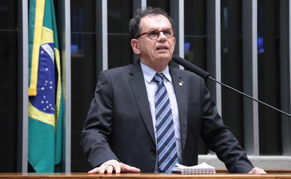 Reimont apresenta projeto para proibir publicidade de bets em rádio e TV