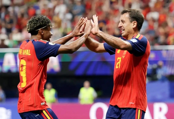 Espanha desencanta e vence a 1ª na Copa goleando a Arábia Saudita