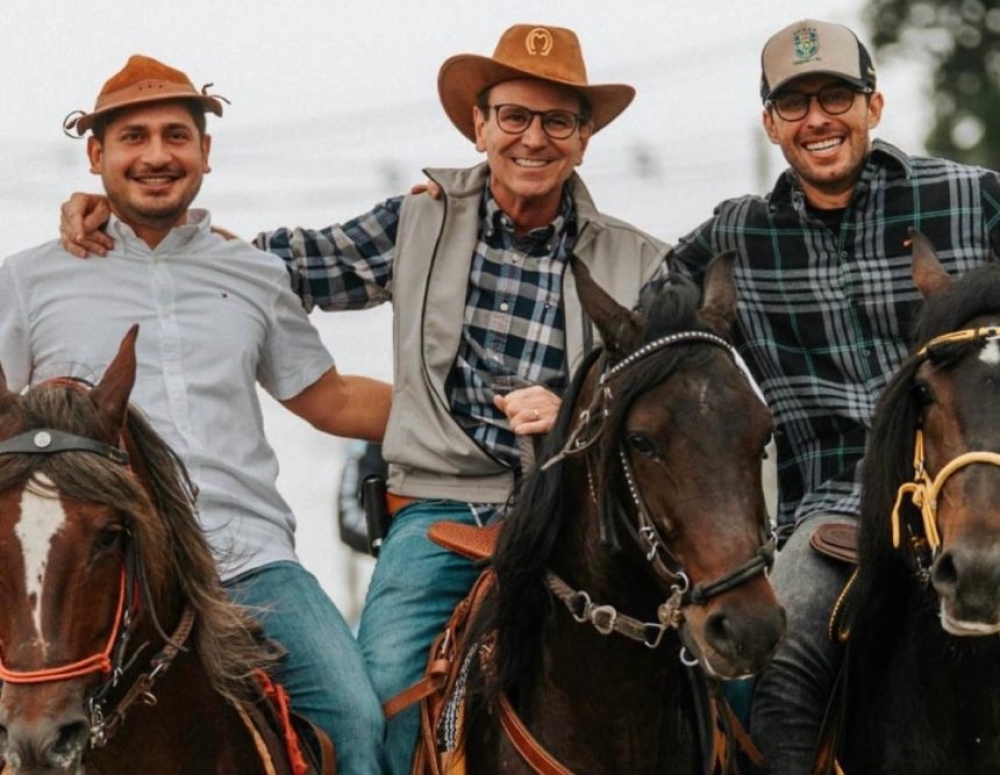 'Não podemos comprometer os amigos': Ceciliano blindou encontro para receber prefeitos do campo adversário