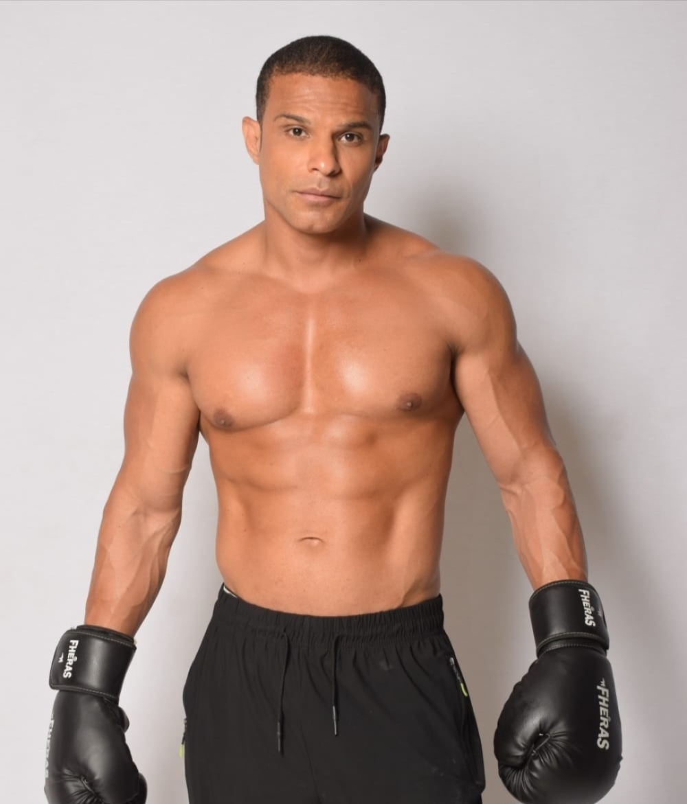 Ator da Tv globo  e Lutador Agles Steib,  lutará no FMS representando a equipe Team Braga e a academia Body Gym.
