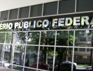 Juízes e procuradores flexibilizam férias para terem seis meses de folga por ano